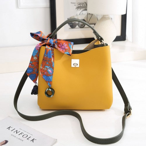 E1813 - Miss Lulu selyemsál dekoratív táskával - sárga és zöld